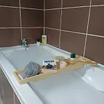 Familiale Avec Et Sauna Saint-Antonin-de-Sommaire