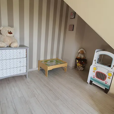 A La Familiale Sauna Salle De Jeux Babyfoot Flechettes Et Autre וילה