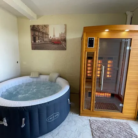 A La Familiale Sauna Salle De Jeux Babyfoot Flechettes Et Autre *